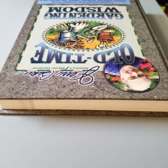 Jerry Baker's Old time gardening wisdom hardcover book - Picture 3 of 6
